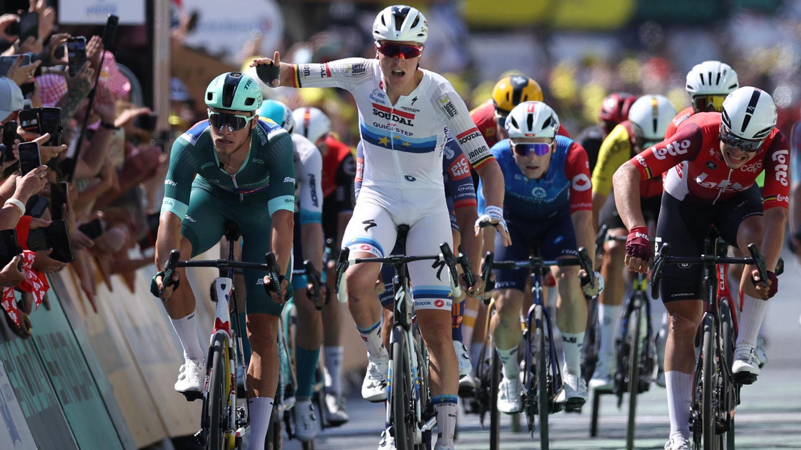 Merlier wins sprint finish as Van der Poel denied epic breakaway triumph