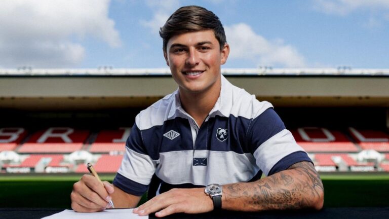 Bristol sign Wales’ Rees-Zammit on rugby union return