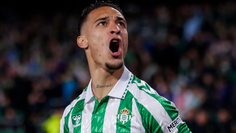 Antony Betis Transfer Collapses: Shocking Deadline Twist