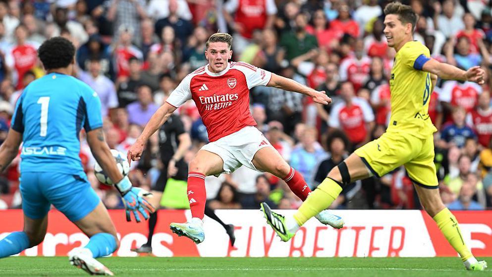 Gyokeres Primed for Stunning Arsenal Debut Against Man Utd