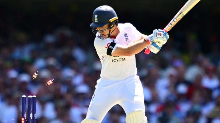 Joe Root’s Maiden Ashes Century in Australia: A Historic Triumph at the Gabba