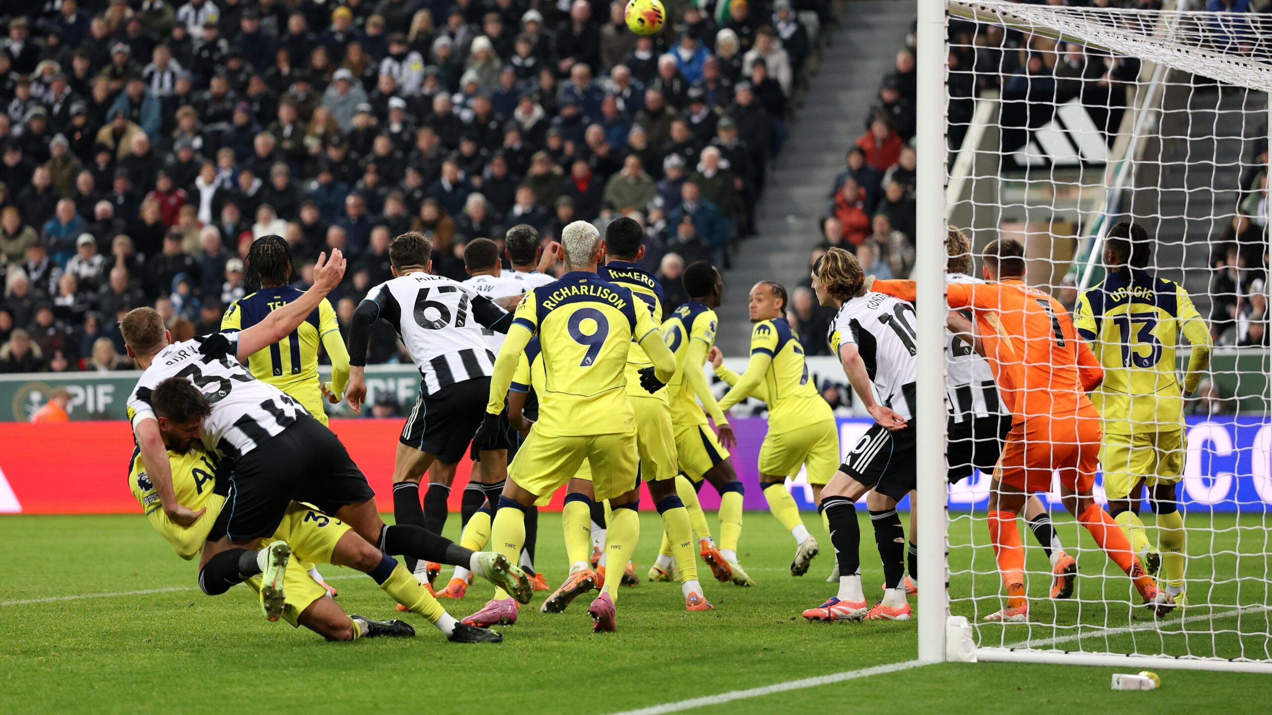 Thomas Frank Slams ‘Absolute VAR Mistake’ in Newcastle vs Tottenham Thriller: Penalty Drama Steals the Spotlight