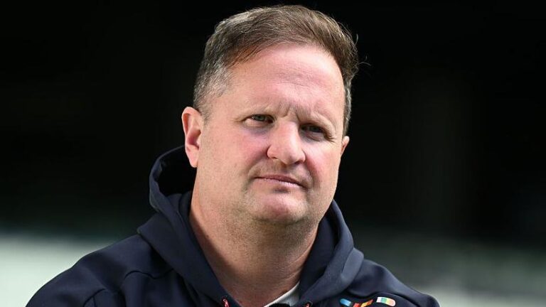 England Launches Probe into Noosa Break Amid Drinking Reports After Ashes Defeat