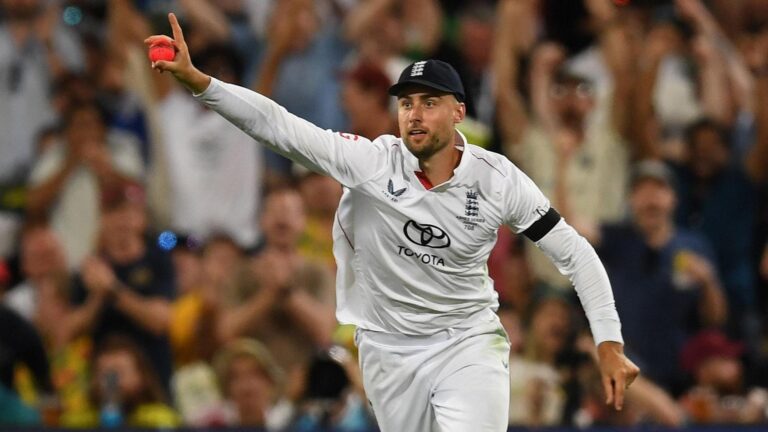 Jacks’ Catch: The Stunning One-Handed Wonder That Ignited Ashes Drama at the Gabba