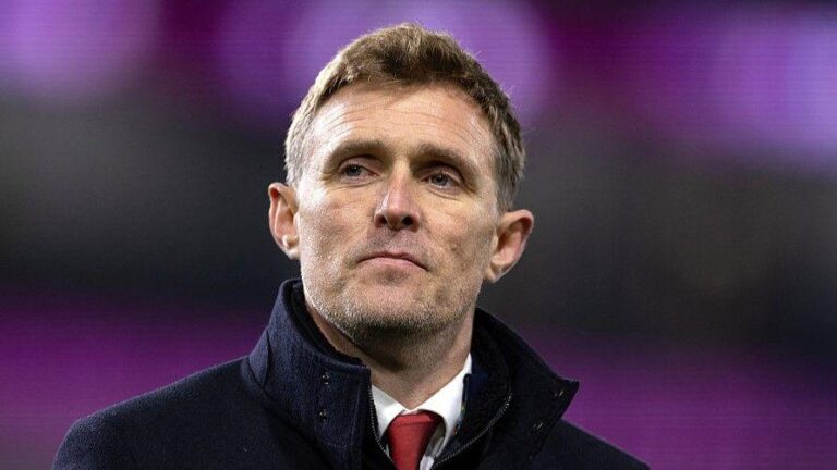 Manchester United’s Deeper Issues Exposed: Darren Fletcher Prepares for FA Cup Amid Ongoing Struggles