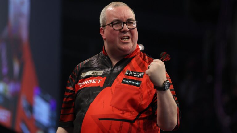 Stephen Bunting Seals Premier League Darts 2026 Victory in Belfast with Dominant Night as Josh Rock Fires First Nine-Darter