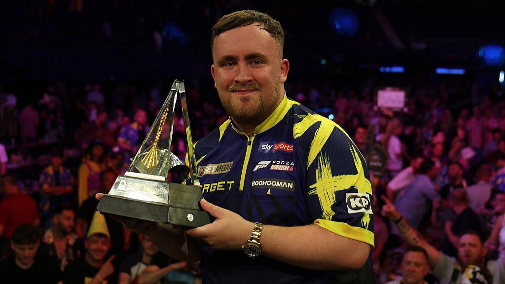 Luke Littler Reclaims Premier League Darts Title in Epic Final Against Luke Humphries