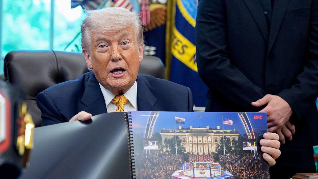 Trump Suggests UFC Arena on White House Lawn Could Become Permanent Fixture