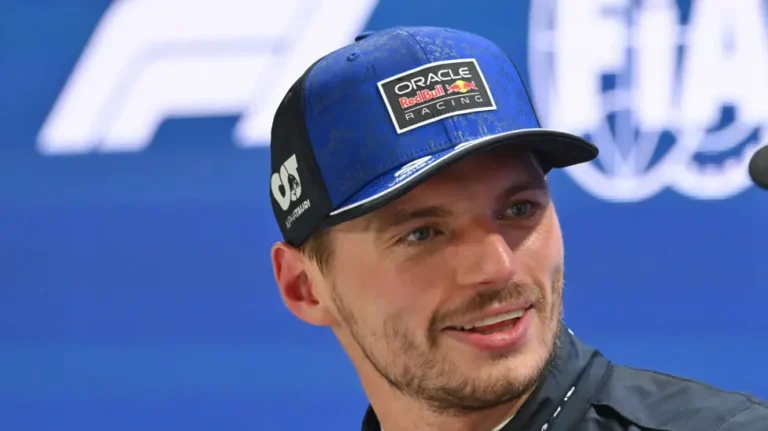 Verstappen Building Major Momentum as ‘No-One Very Happy’ at McLaren After Singapore Setback
